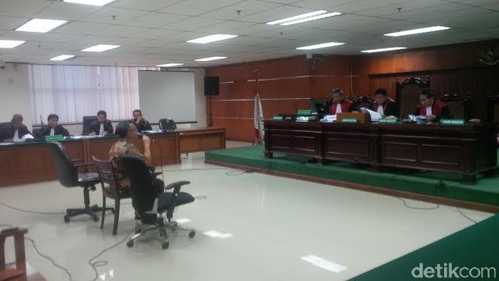 Hakim PTUN Tripeni Diberi Ribuan Dolar Langsung dari OC Kaligis