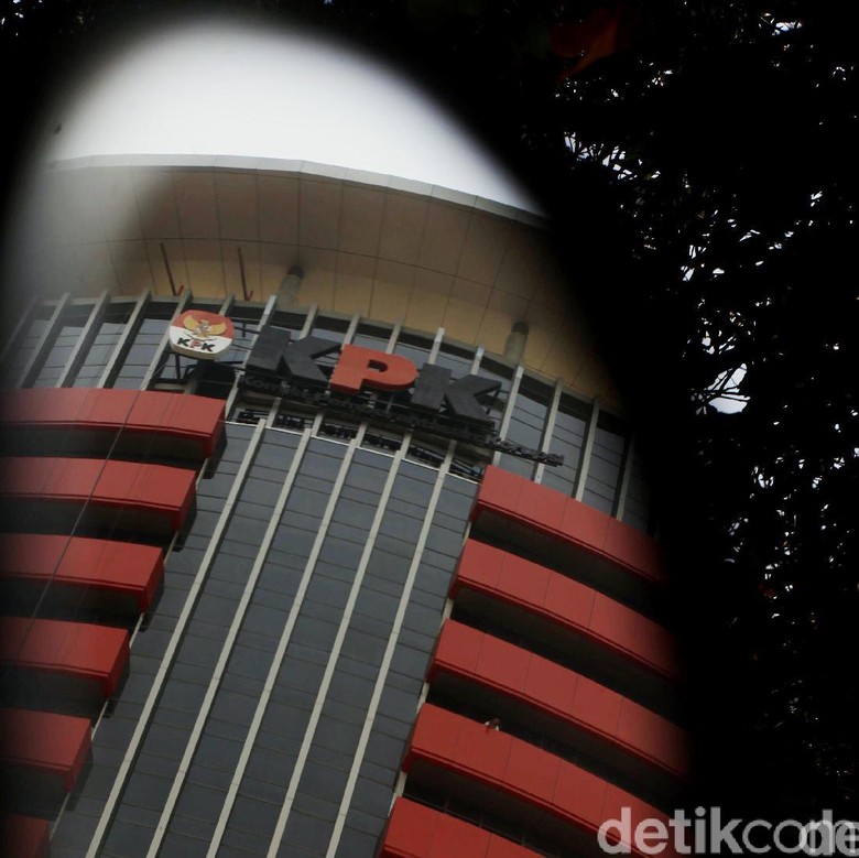 Saran Pukat UGM ke Presiden: Jangan Ada Unsur Parpol di Pansel KPK Saran Pukat UGM ke Presiden: Jangan Ada Unsur Parpol di Pansel KPK