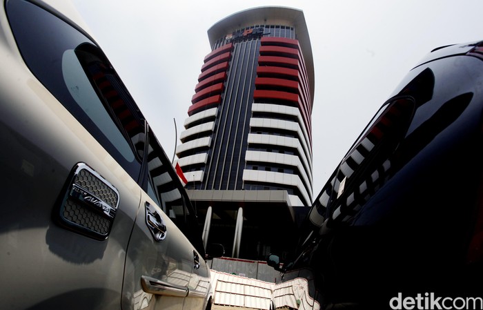 KPK akan segera memiliki gedung baru yang kini proses pembangunannya sudah masuk ke tahap akhir. Gedung KPK yang baru, sengaja dibangun dengan warna merah putih, sebagai simbol KPK milik Indonesia. Hasan Alhabshy