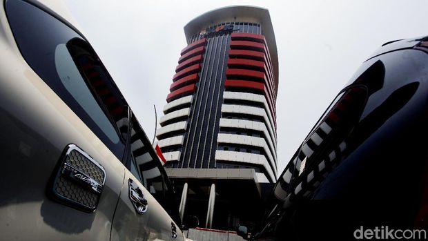 KPK akan segera memiliki gedung baru yang kini proses pembangunannya sudah masuk ke tahap akhir. Gedung KPK yang baru, sengaja dibangun dengan warna merah putih, sebagai simbol KPK milik Indonesia. Hasan Alhabshy