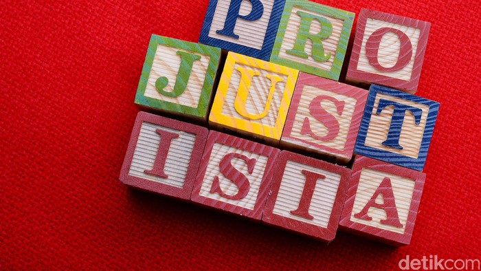 Setelah Dokter, ASN dan Notaris, Kini Kewenangan Hakim MK yang Diperkarakan