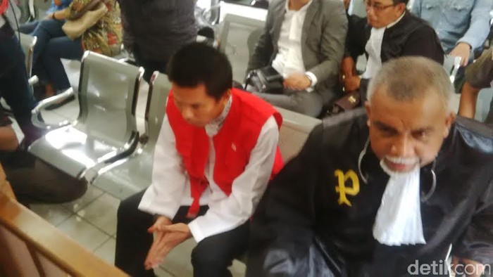 Muncikari Robbi Abbas Siap Bertemu Amel Alvi di Persidangan