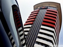 Duit USD 1,6 Juta dan 4 Mobil Disita KPK terkait Kasus Korupsi Kuota Haji