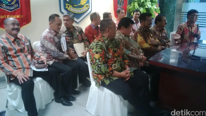 Kumpulkan Gubernur, Tjahjo Yakin Penyerapan Anggaran Capai 80 Persen