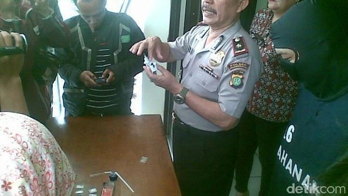 Nyambi Jadi Pengedar Sabu, Kolektor Leasing ini Dibekuk Polisi
