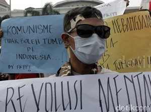 Eks Wapres Try Sutrisno Ingatkan Bahaya Gerakan Komunis Gaya Baru