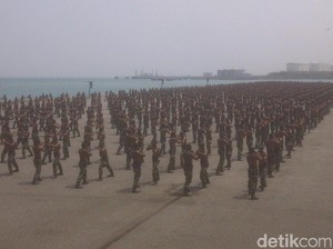 Dentuman Meriam dan Rudal TNI Ramaikan Cilegon Banten