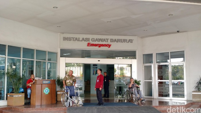 Keluarga Korban Kebakaran PLTU Indramayu Datangi IGD RSPP