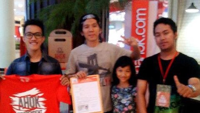 Bimbim Slank Setor KTP Dukungan untuk Ahok