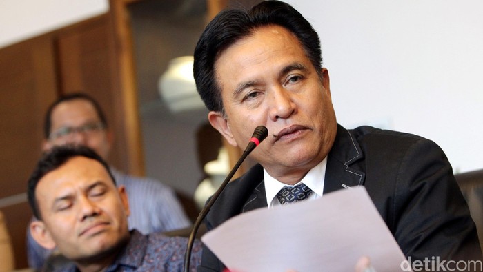 Yusril Desak Menkum Cabut SK Golkar Agung dan Terbitkan SK Golkar Ical