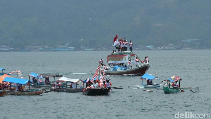 HUT TNI, Kodam Pattimura Ajak Nelayan Parade Sailing Pass