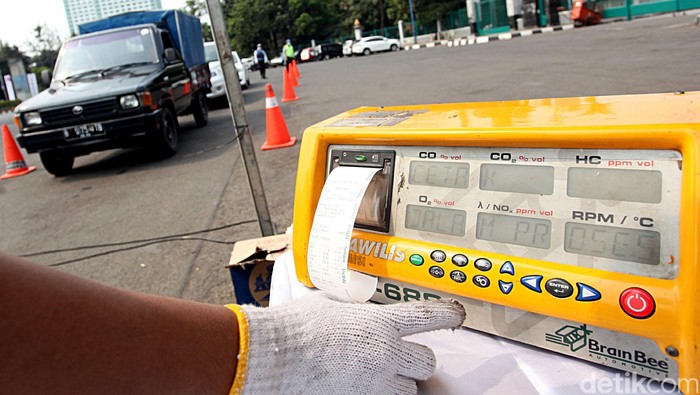 Terapkan Pajak Berdasarkan Emisi, Tapi BBM Indonesia Masih Euro2