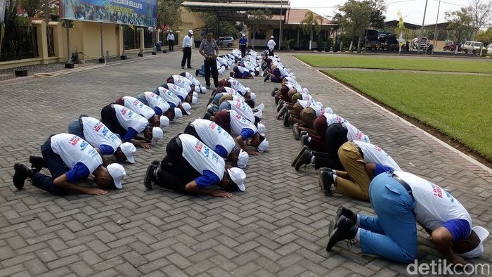 Langgar Lalu Lintas, 100 Pelajar Nakal Dijemur Polisi