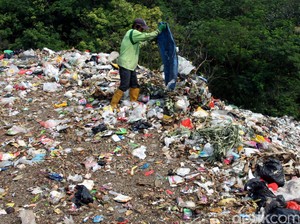TPS Liar Limo Ditutup, Truk Sampah dari Depok Diarahkan ke TPA Cipayung