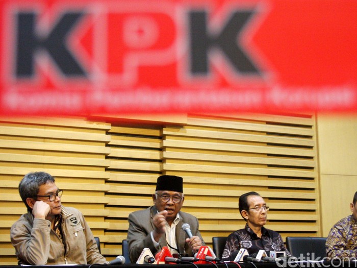 DPR Targetkan UU KPK Hasil Revisi Bisa Dipakai Komisioner Baru