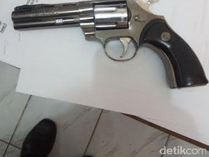 Komplotan Bersenpi Kembali Beraksi di Purwakarta, Kali ini Sasar Showroom Motor