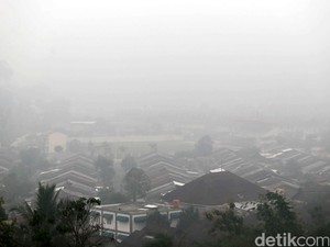 Pemerintah Diminta Tangani Tuntas Bencana Kabut Asap