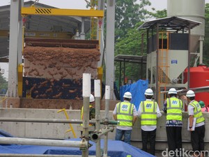 Puluhan Truk Angkut Tanah Proyek MRT Tiap Hari, Hindari Lalin di Waktu Ini