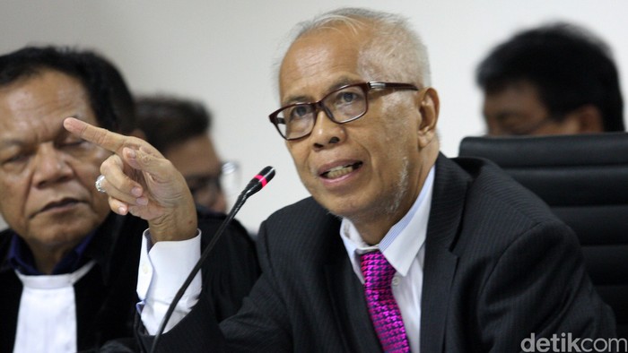 Dapat Panggilan Pemeriksaan di KPK, OC Kaligis Menolak