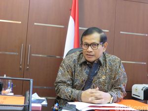 Soal Dana Kelurahan, Seskab: Itu Permintaan Wali Kota