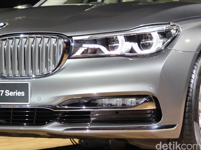Buka Diler? BMW: Tergantung Situasi Ekonomi Tahun Depan