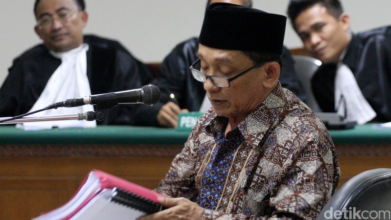 Kalapas Sukamiskin Cek Fuad Amin ke RS Dustira Kalapas Sukamiskin Cek Fuad Amin ke RS Dustira