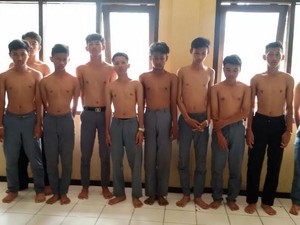 Diamankan Saat Hendak Tawuran, Puluhan Pelajar Ini Pucat di Kantor Polisi