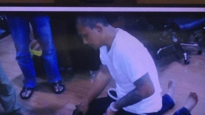 Polisi Putar Video Pengakuan Agus Cabuli dan Bunuh Bocah Dalam Kardus