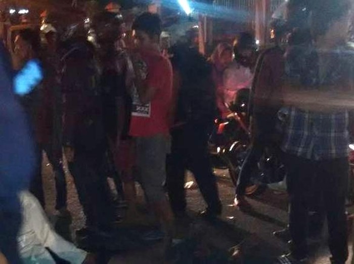 2 Motor Kecelakaan di Daan Mogot, Pengemudi Dilarikan ke RS