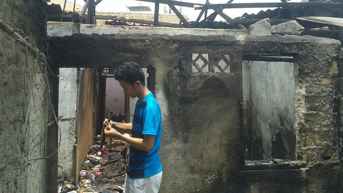 Gara-gara Servis Tabung Gas Mandiri, Rumah di Ciledug Terbakar
