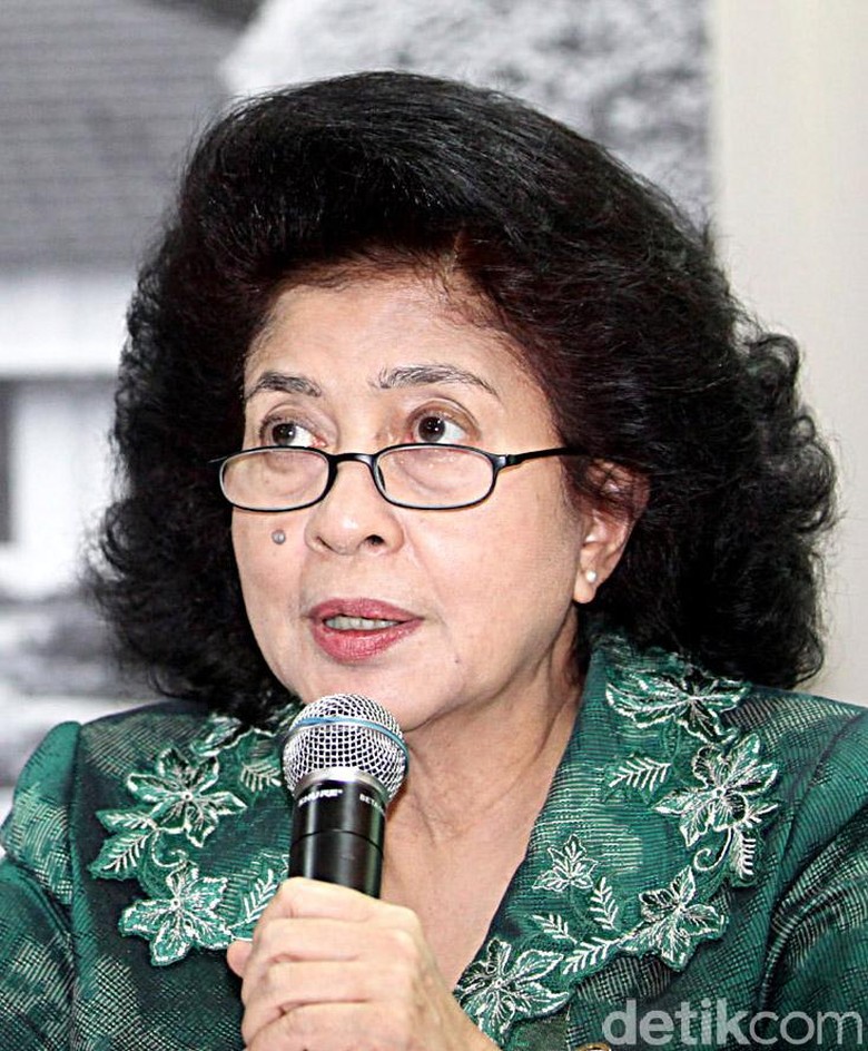 Menkes Nila Moeloek Soal Kabut Asap: Ini Darurat Kesehatan Menkes Nila Moeloek Soal Kabut Asap: Ini Darurat Kesehatan