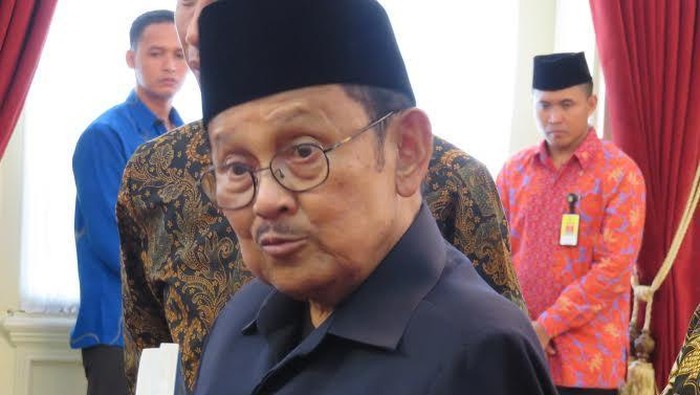 Habibie Akan Bicara Tentang Islam dan Indonesia Modern di Jerman