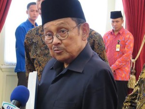 BJ Habibie Ketua Dewan Kehormatan Golkar, Luhut dan Akbar Jadi Wakil Ketua