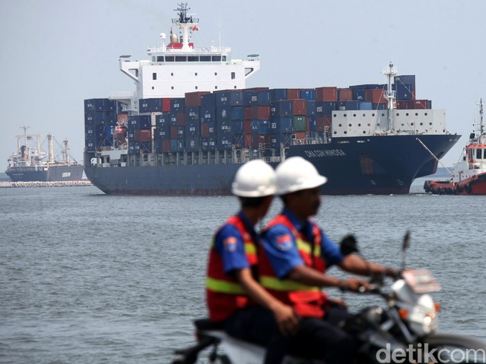 Selat Malaka Macet, Rizal Ramli Usul Jalur Pelayaran Dunia Digeser ke Rute Ini