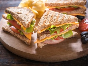 Punya Roti Tawar dan Telur? Besok Pagi Bisa Bikin 5 Sandwich Enak Buat Sarapan