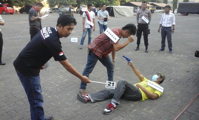 Polda Sulsel Gelar Rekonstruksi Penembakan Anggota TNI