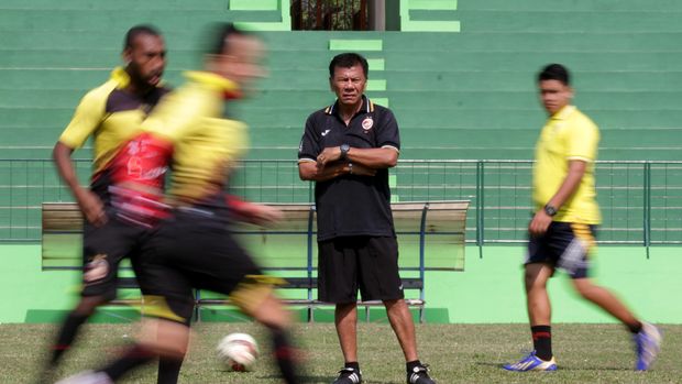 Sriwijaya FC jadi klub profesional yang terakhir dilatih Benny Dolo.
