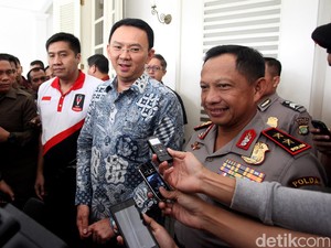 3 Aksi Kapolda Tito Bantu Ahok Ungkap Dalang Pengadang Truk Sampah