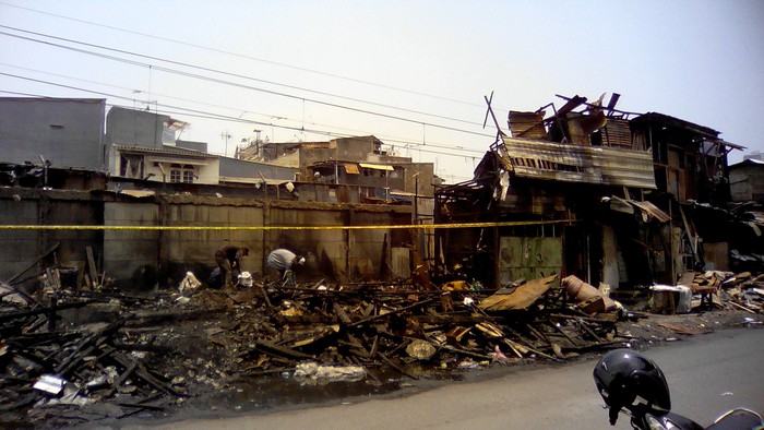 Bangunan di Pademangan yang Terbakar ini Kini Tinggal Puing