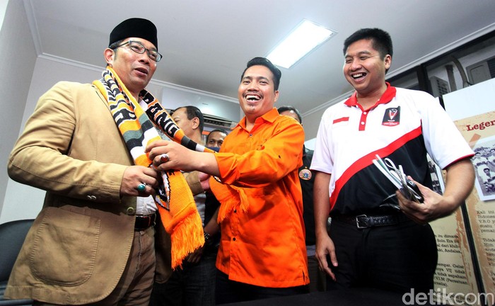 Ridwan Kamil Ikut Rombongan Bobotoh Pertama dan Pulang Paling Akhir