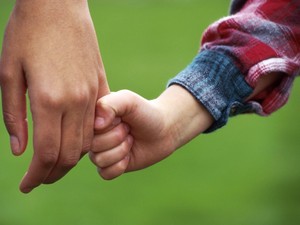 Anak-anak Butuh Perlindungan, Nggak Seharusnya Ditelantarkan