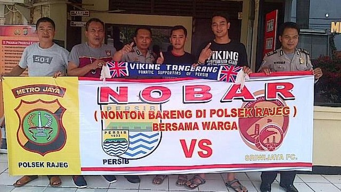 Cara Bobotoh Tangerang Dukung Piala Presiden, Nobar di Kantor Polisi