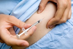 Kemenkes Percepat Sertifikasi Halal Vaksin MR, Imunisasi Tetap Jalan