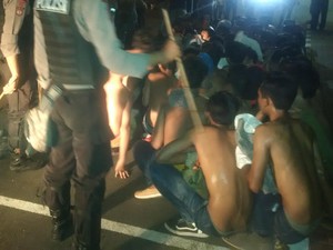 ABG yang Ditangkap Disuruh Jalan Jongkok hingga Bernyanyi Indonesia Raya