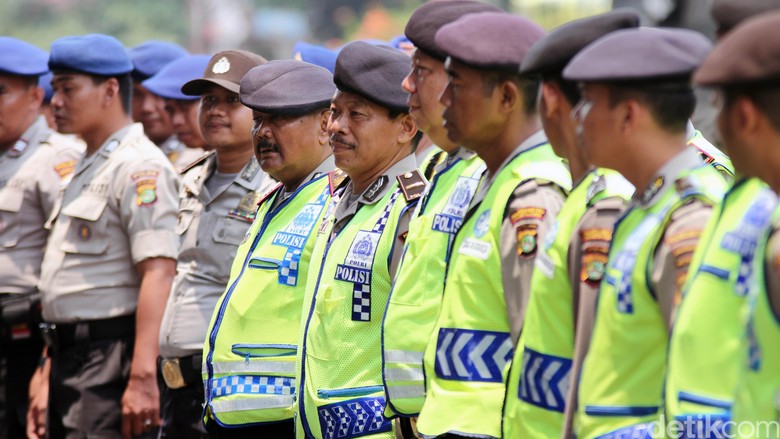 8 Ribu Polisi Amankan Laga Persija Vs Tampines Rovers di GBK 8 Ribu Polisi Amankan Laga Persija Vs Tampines Rovers di GBK