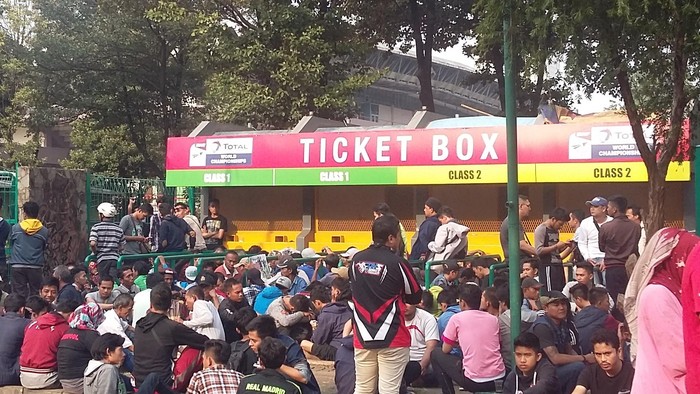 Tim Medis Siagakan 58 Unit Ambulans pada Final Piala Presiden di GBK