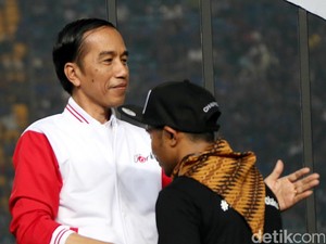 Jokowi: Selamat untuk Persib dan Semoga Sepak Bola Semakin Mempersatukan