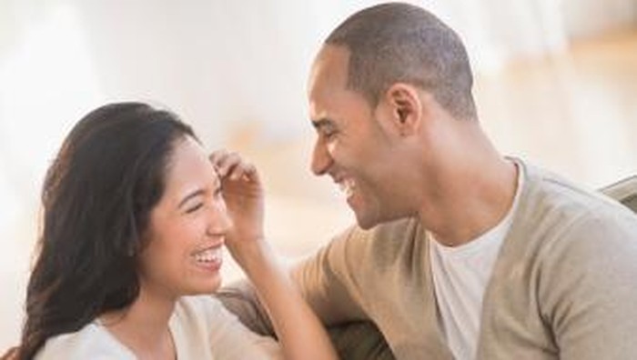 Ayo Ngobrol! Komunikasi Kunci Utama Atasi Libido Rendah Pasutri