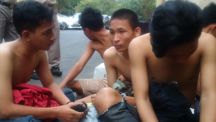 4 ABG yang Lempari Pos Polisi di Palmerah Dibawa ke Polda