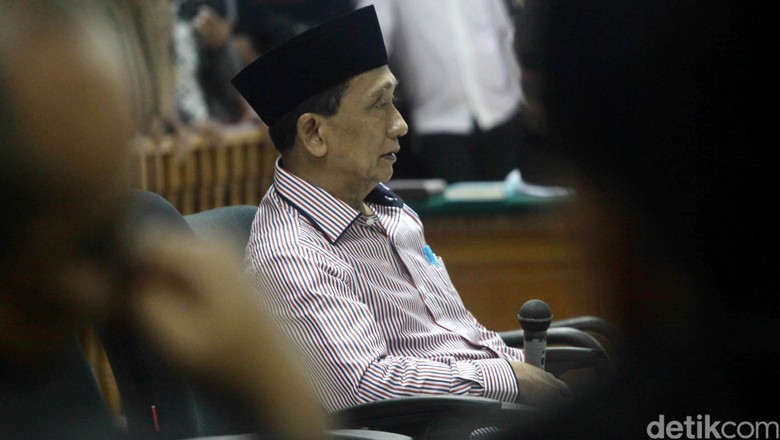 Sempat Dirawat di RS, Fuad Amin Sudah Kembali ke Sukamiskin Sempat Dirawat di RS, Fuad Amin Sudah Kembali ke Sukamiskin
